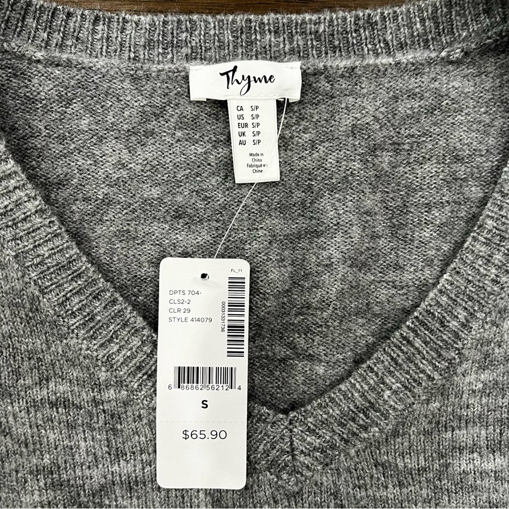 NWT Thyme Long Sleeve Sweater - Picture 7 of 13